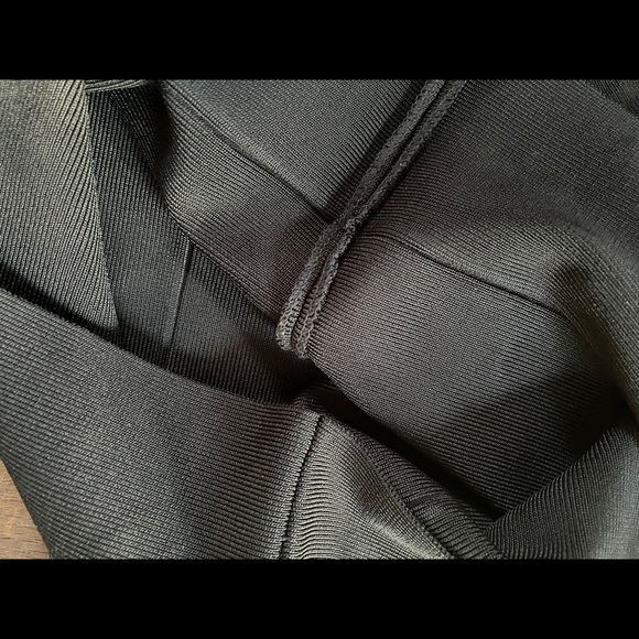 BCBGMaxAzria Simone Textured Power Skirt - Picture 8 of 9